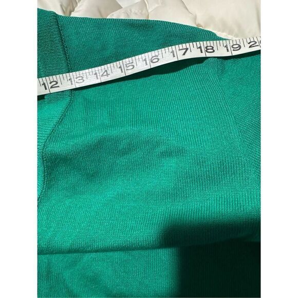 St. John Green jacket sweater with sailboat logo gold front buttons P - Picture 13 of 14